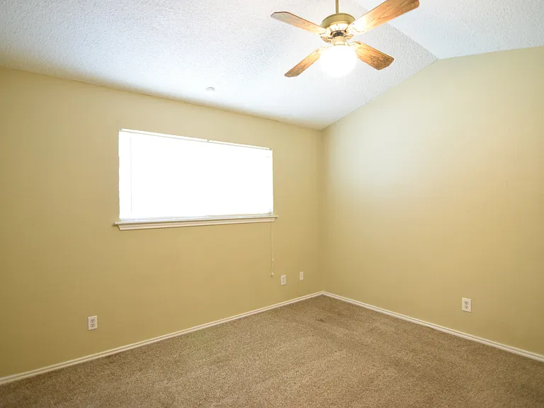 2502 Savage Dr — Photo 14