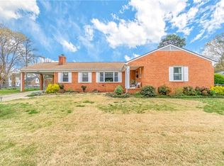 602 Charlton Dr, Hampton, VA 23666