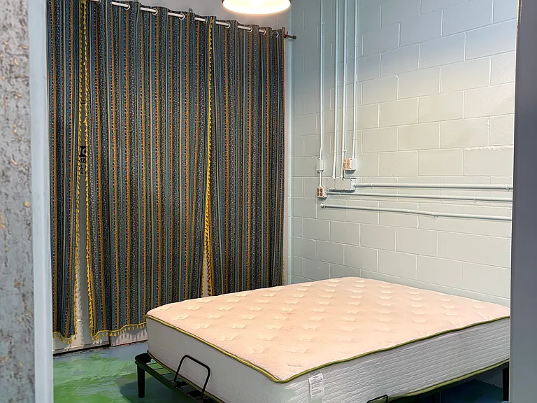 Large second bedroom. One year old Queen size bed available for use.