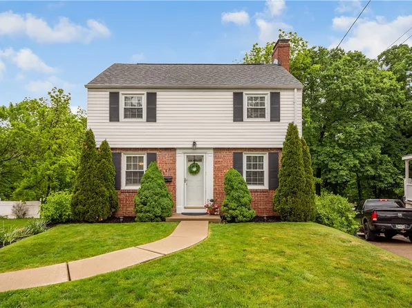 383 Woodcliff Cir, Pittsburgh, PA 15243