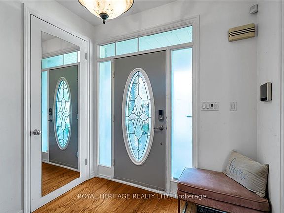 5th image of 828 Wildflower Ct
