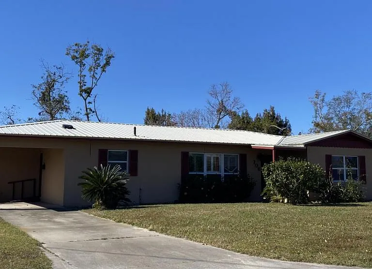 706 Indiana Ave — Photo 1