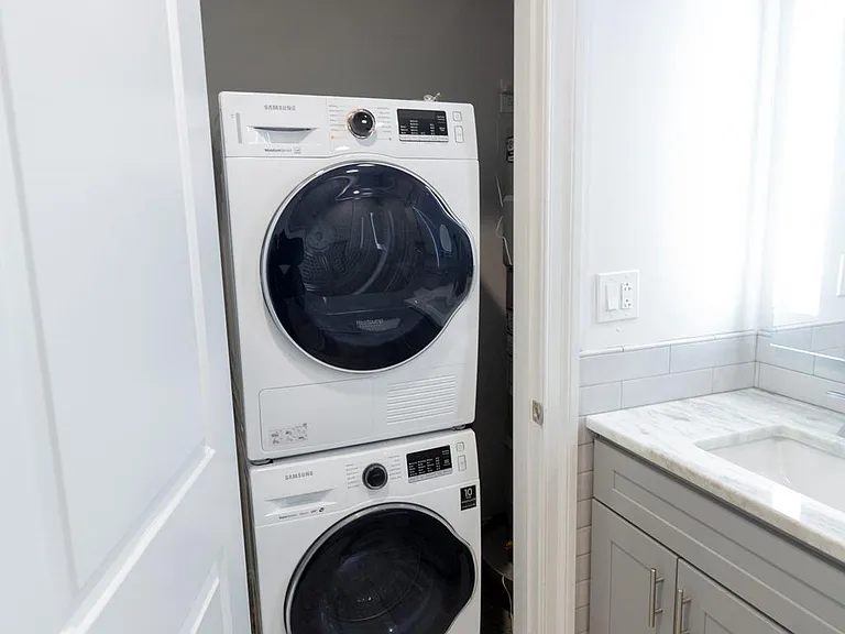 1411-1 Walnut St #201 — Photo 24