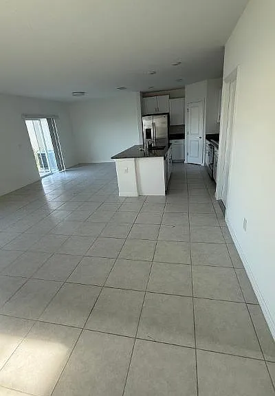 3180 Oyster Cove St — Photo 3
