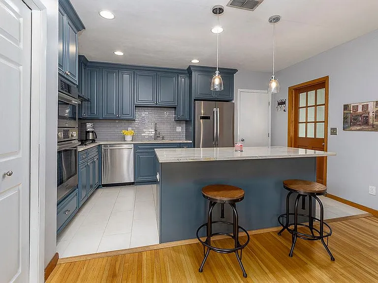 11 S University Cir — Photo 4