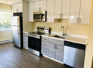 1405 E Harrison St #203, Seattle, WA 98112