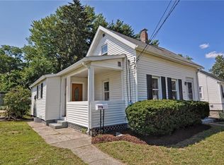 31 Providence Ave, Riverside, RI 02915