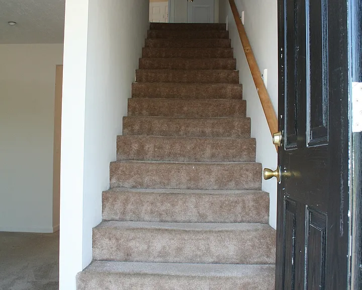 1915 N Willow Ave — Photo 1