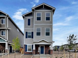 26153 E Calhoun Cir, Aurora, CO 80016