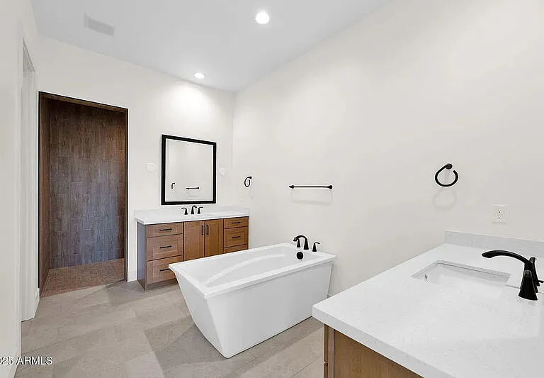 2648 E Longhorn Ct — Photo 15