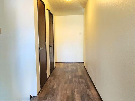 3rd image of 523 159th St E #523