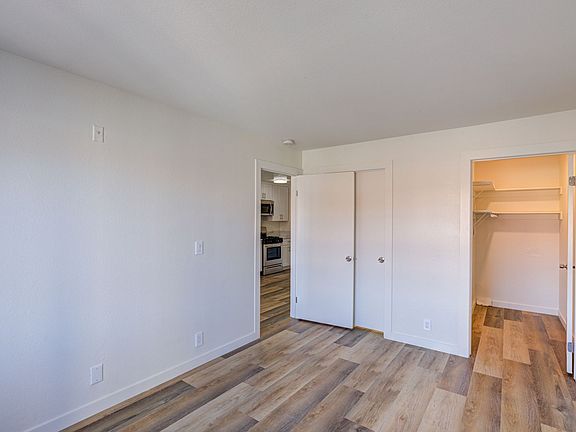 5th image of 720 S Hoover St APT 108