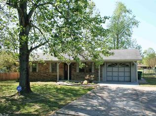 1703 Taylor Dr, Beebe, AR 72012
