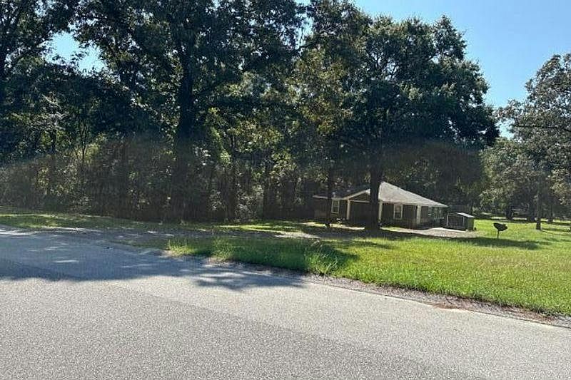 2nd image of 8675 Bay Leaf Dr