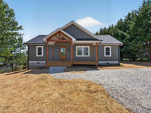 3rd image of 126 Dale Dr