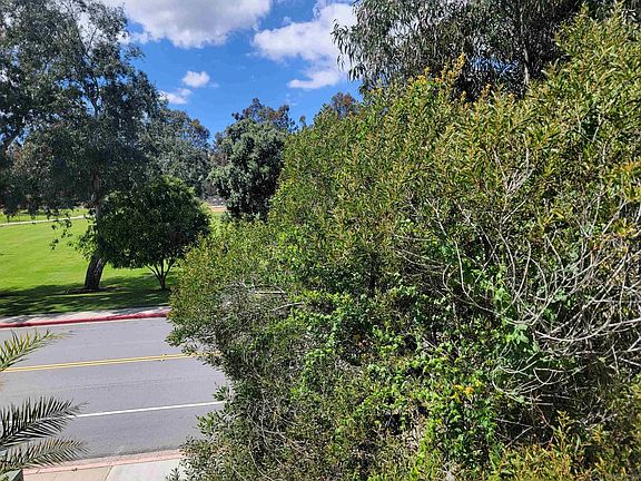 5th image of 11774 Lake Grove Ct