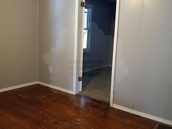 5th image of 2707 S Weinbach Ave