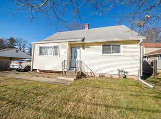 16 Trinity Dr, Enfield, CT 06082