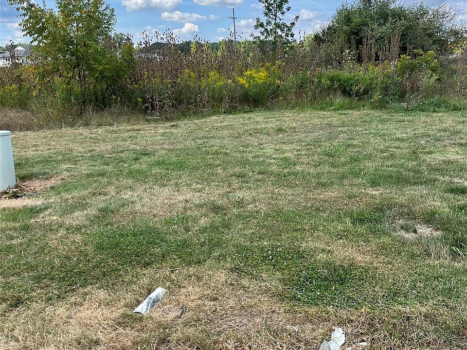 2nd image of Vacant Land Grand River Ave
