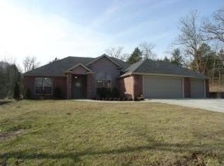 204 Highland Ct, Branson West, MO 65737