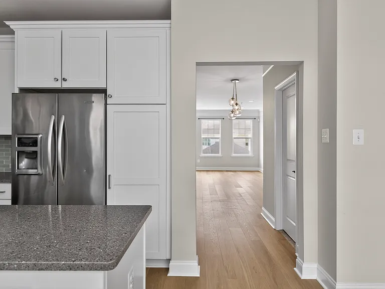 89 Southgate Ave — Photo 40