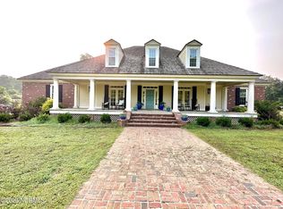 141 Ernest Ln, Whiteville, NC 28472
