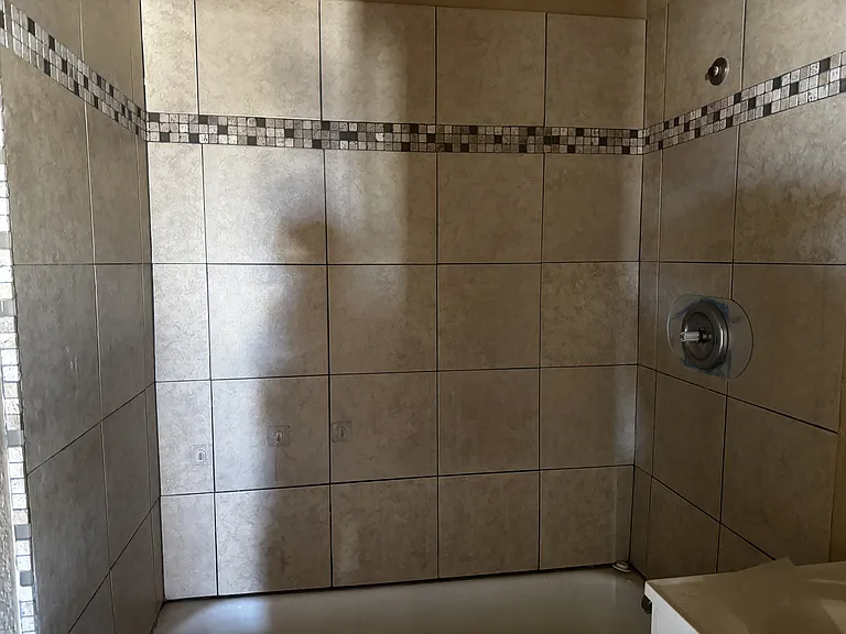4220 Broaddus Ave — Photo 3
