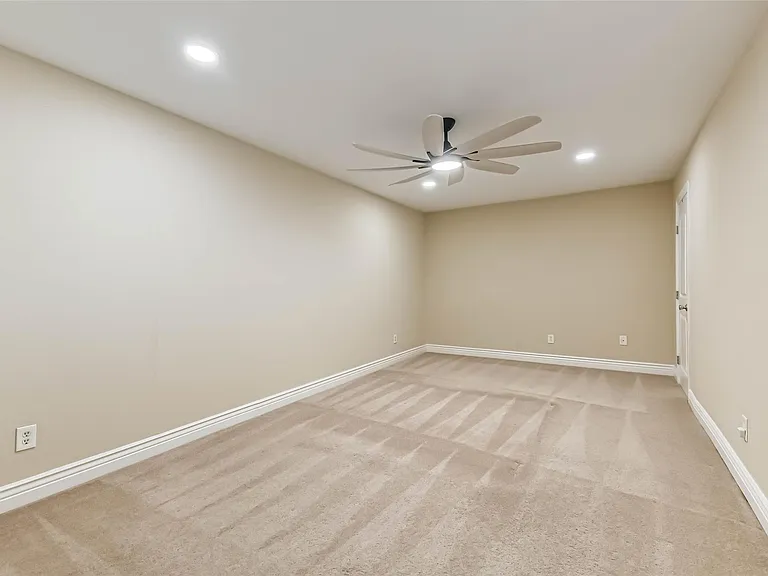 3911 Cherry Forest Dr — Photo 41
