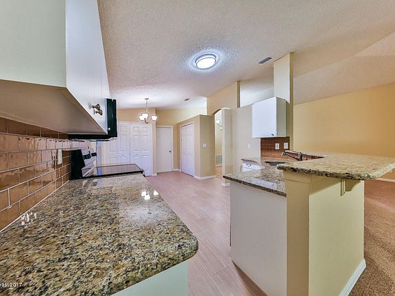 5th image of 702 Lake George Dr