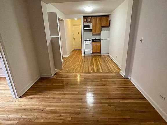 5th image of 27 Crooke Ave APT 3B