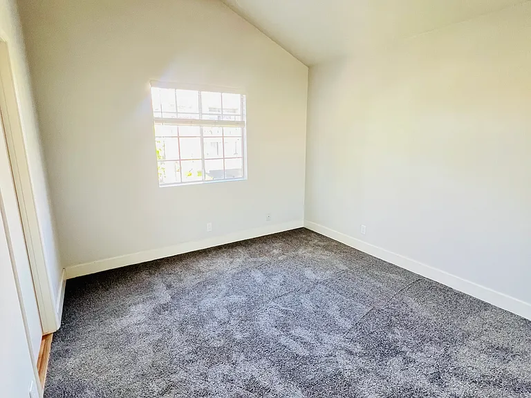 11738 Mayfield Ave #101 — Photo 19