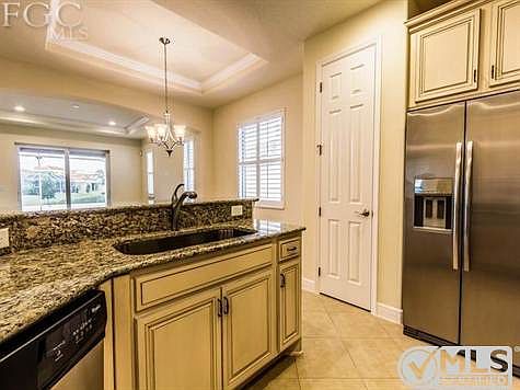 Kitchen/Granite Counter Tops