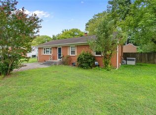 109 Rich Rd, Yorktown, VA 23693
