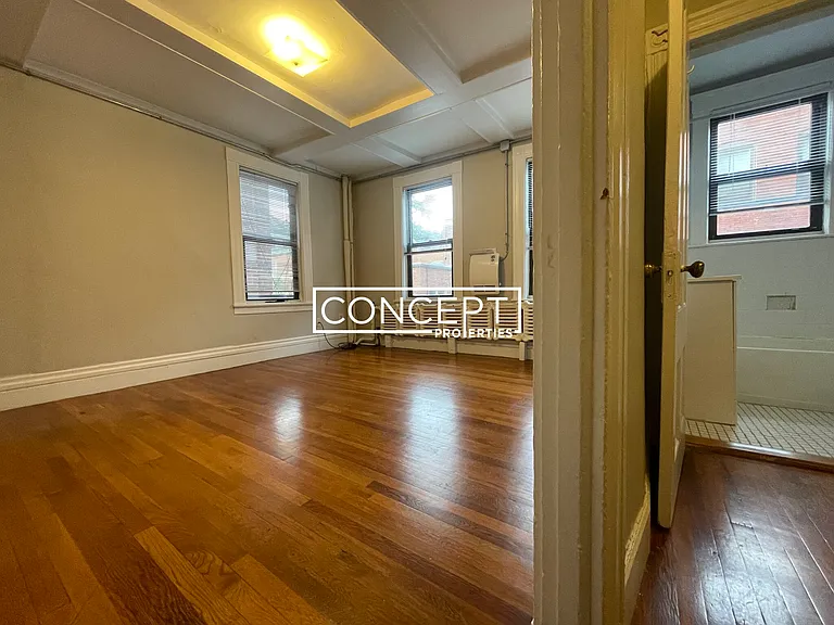 48 John F Kennedy St #9DC — Photo 2