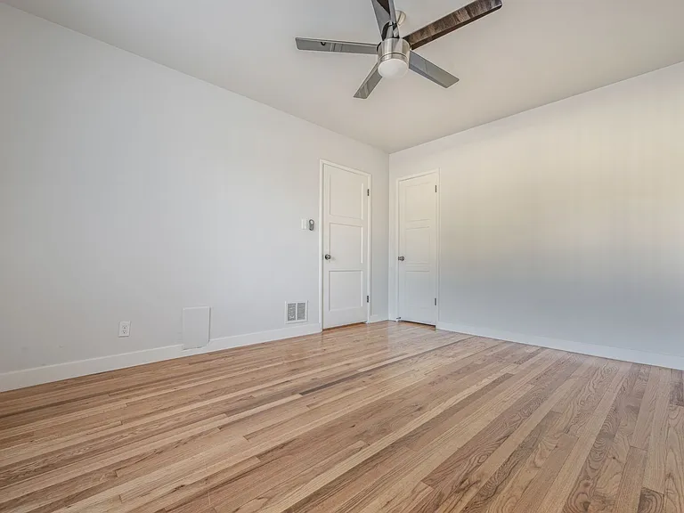4320 Santa Rosalia Dr — Photo 38