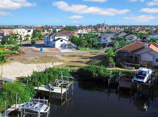 962 Symphony Isles Blvd #48, Apollo Beach, FL 33572