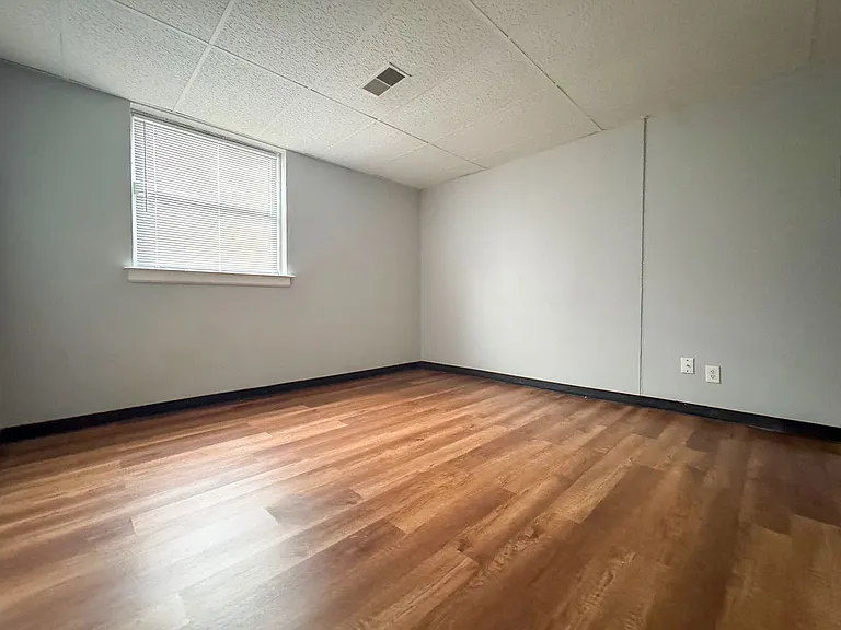 1743 Culbertson Ave — Photo 6