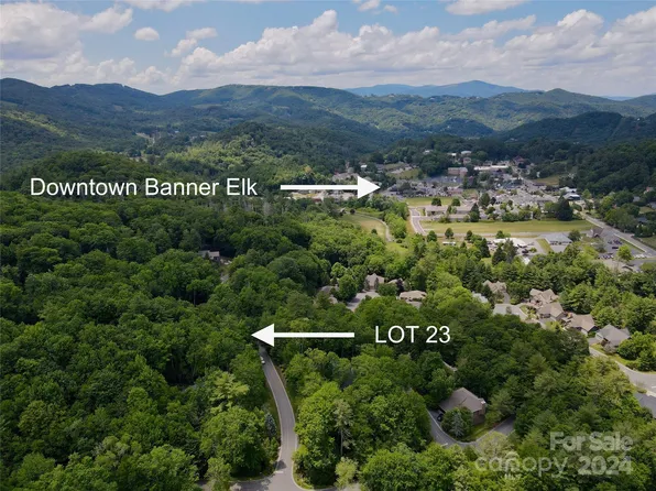 109 Puddingstone Pkwy #23, Banner Elk, NC 28604