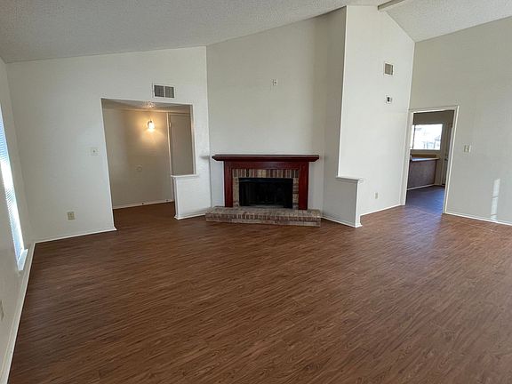 5th image of 512 Justice St