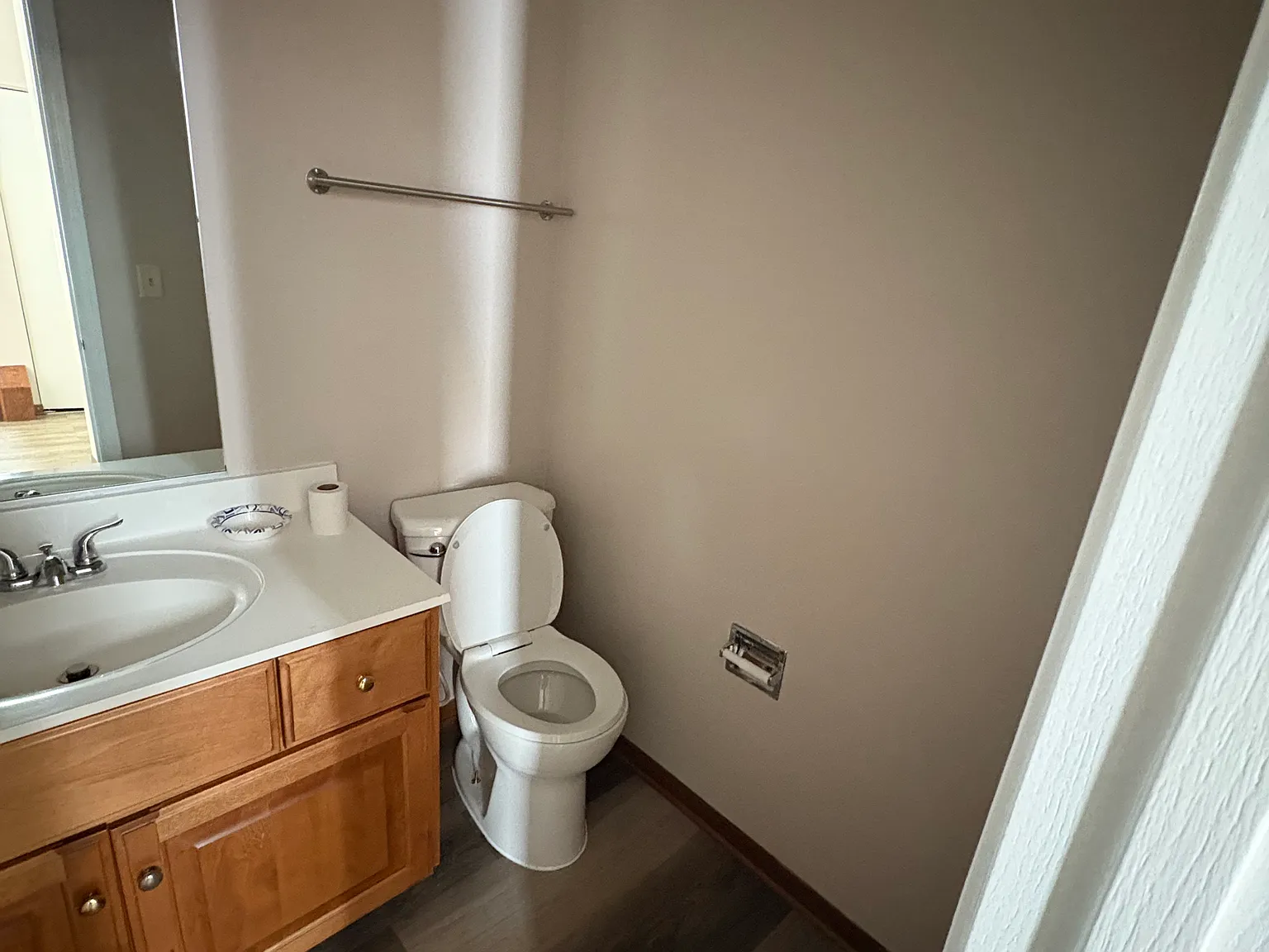 3 bed, 2.5 bath, 1398 sqft, $3,000 — Photo 2