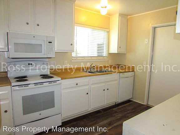 5th image of 1692 Hollyhock St