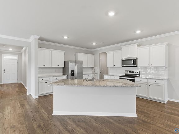 2nd image of 330 Caudle Dr