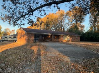 603 N Main St, Rector, AR 72461