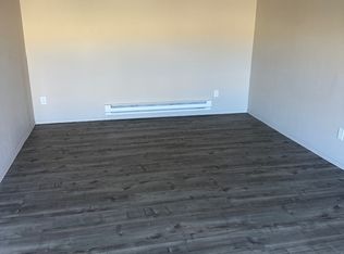 906 SE 2nd St #1/2, Pendleton, OR 97801