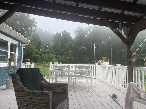 53 Fryers Hill Rd, Lewistown, PA 17044