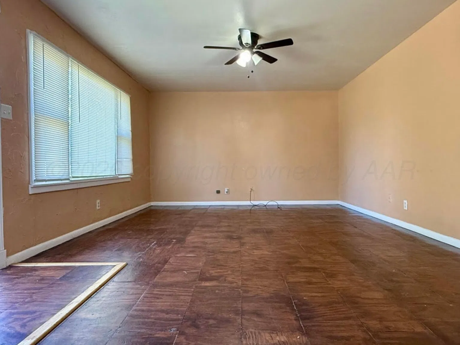 2 bed, 936 sqft, $800 — Photo 2