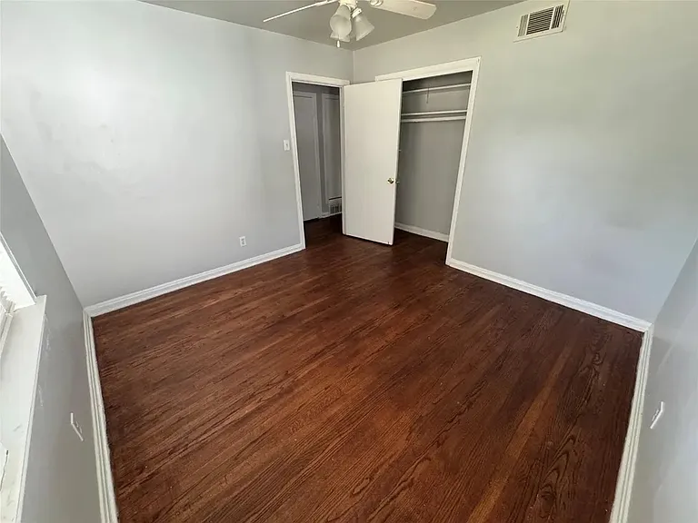 2203 Tolosa Dr — Photo 15