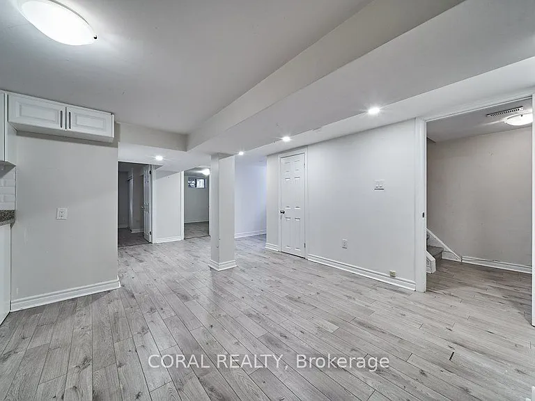 213 Cabot St — Photo 31