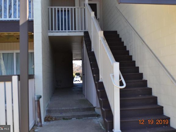 5th image of 3907 El Soneta Pl #11