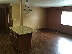 Hallwood Manor Apartments — Photo 35